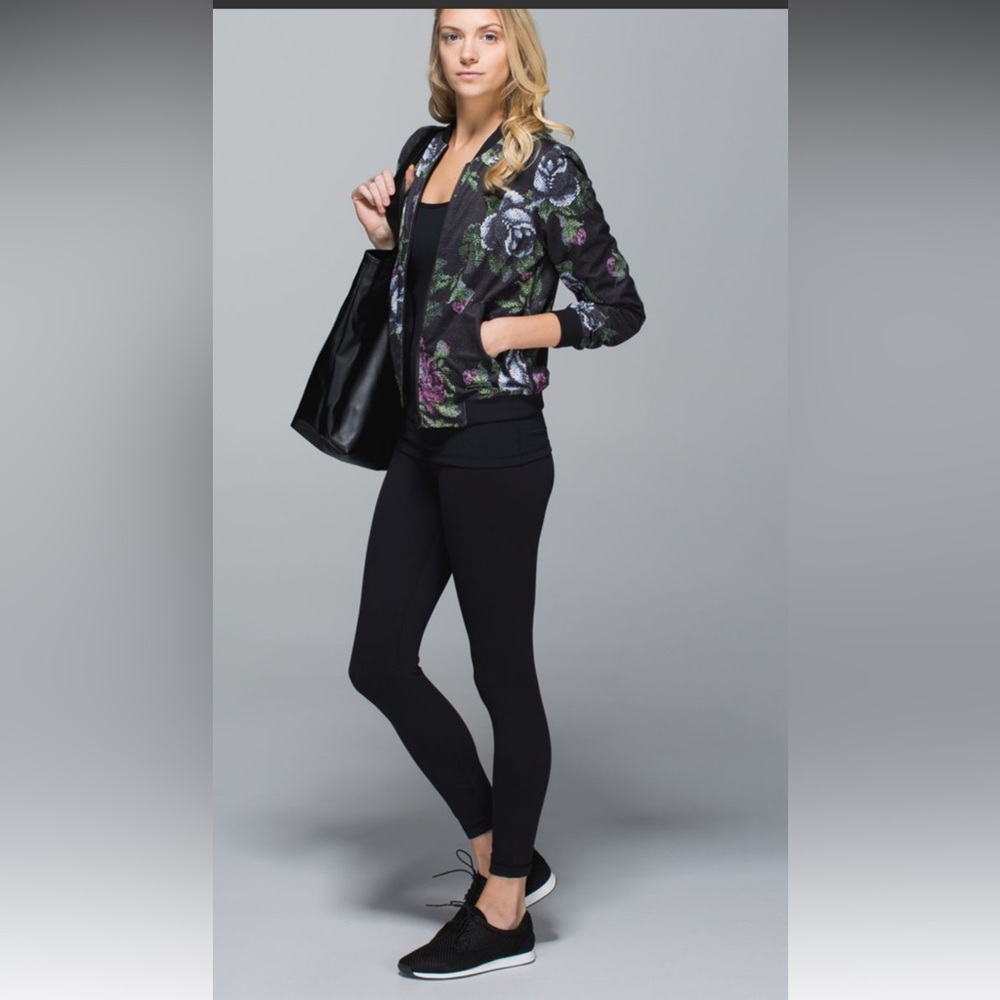 BNWT’S . Lululemon Party Bomb Jacket